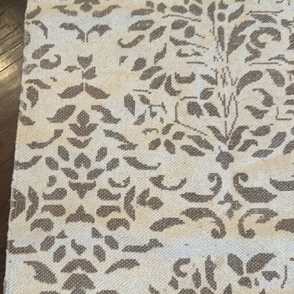 Ox Bay Ethnic Fusion Geometric Rug 5’x7’ - Picture 4 of 4